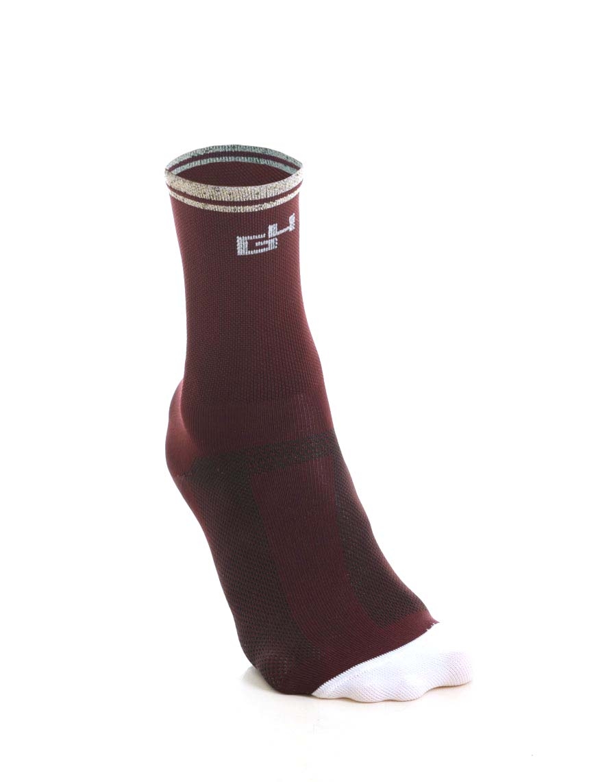 burgundy nike socks