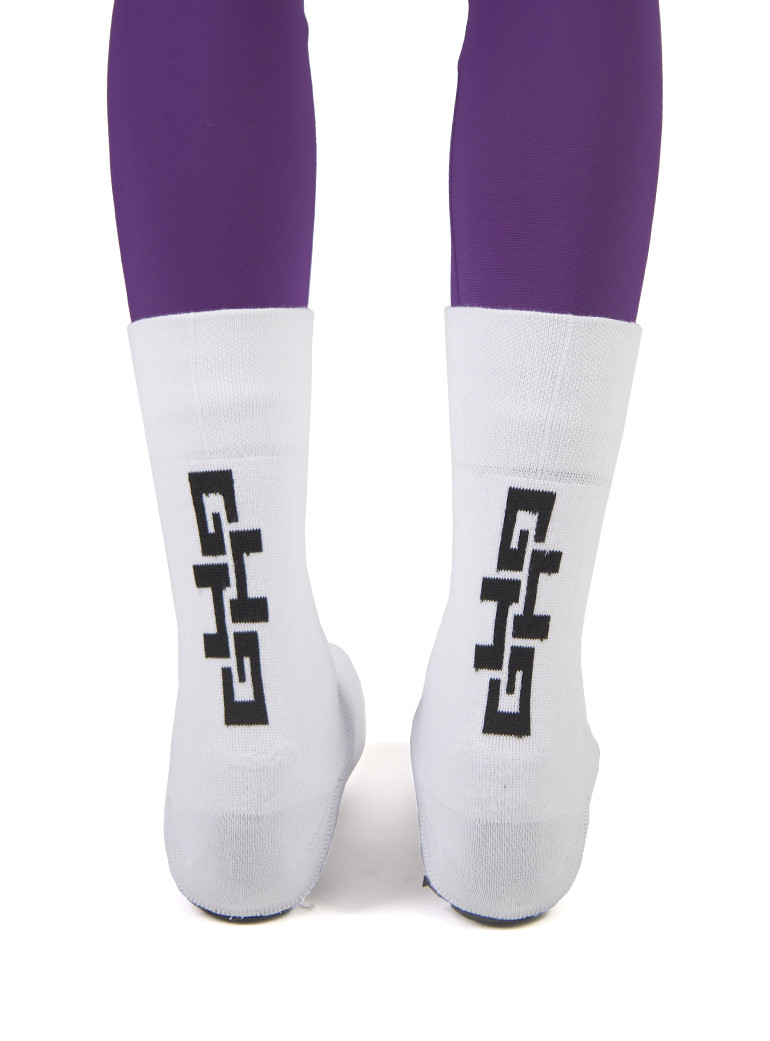 White cycling overshoes with sock fabric