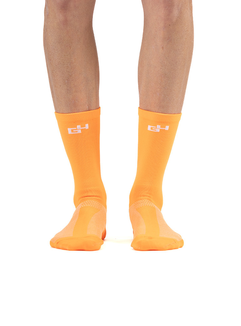 chaussettes de vélo orange fluo